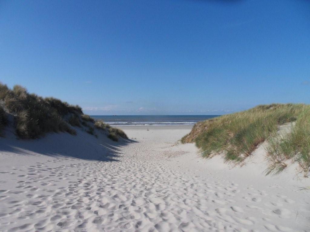 Ameland-Nes-Duinoord: Stacaravan Нес Екстер'єр фото